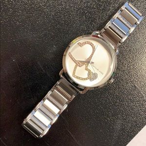 Mk watch